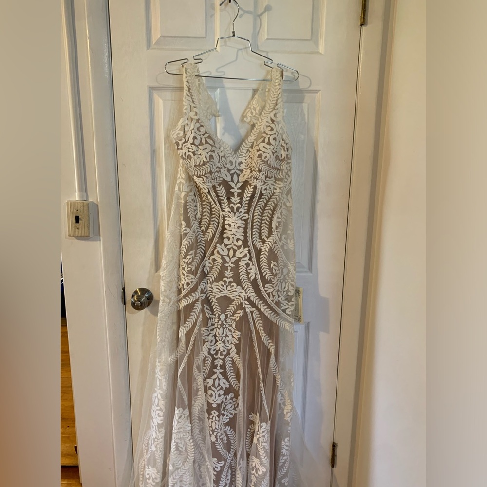 Brand New Wedding Dress